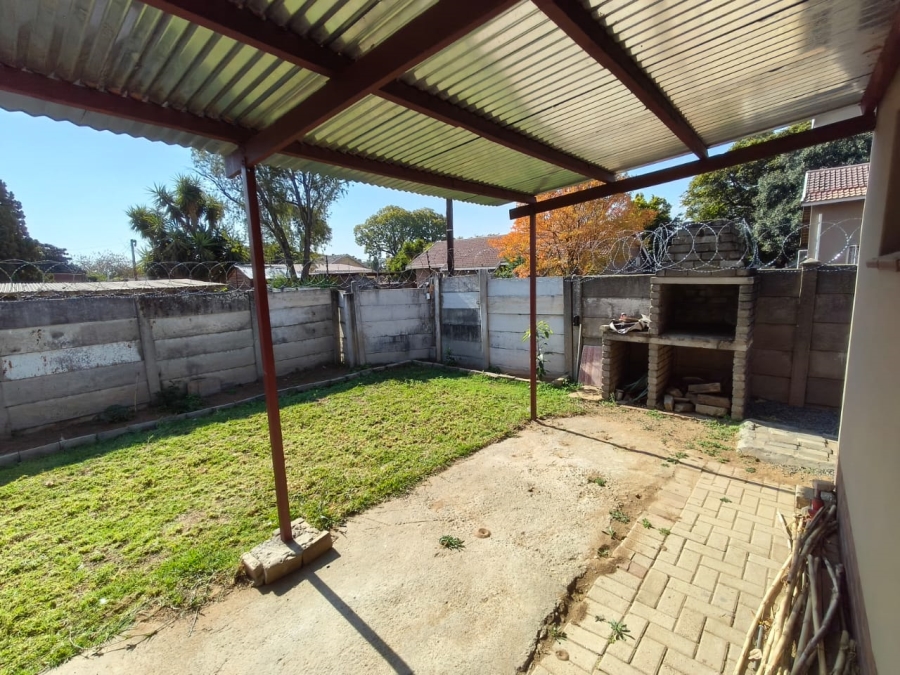 3 Bedroom Property for Sale in Protea Park North West